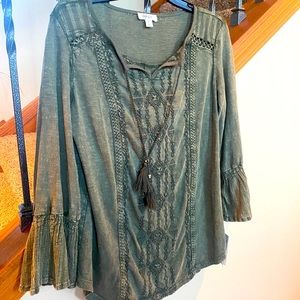 Olive green 3/4 sleeve top